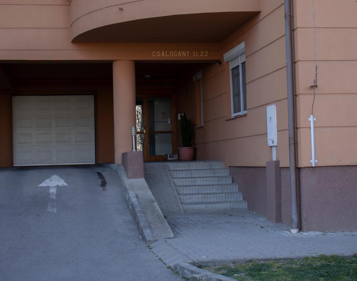 Csalogany Apartman Διαμέρισμα Szekszárd Εξωτερικό φωτογραφία